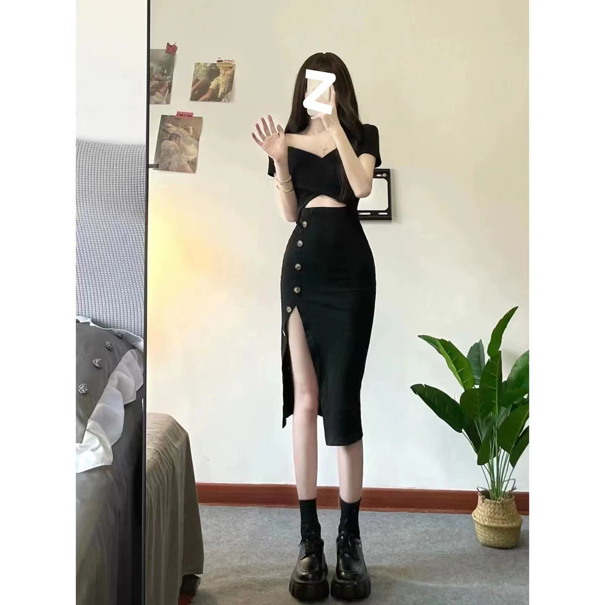 Sexy, Light and Mature Pure Lust Style Design Sexy Royal Sister Black Short-Sleeved Slit Hip-Covering Dress for Women to Slim down the Waist